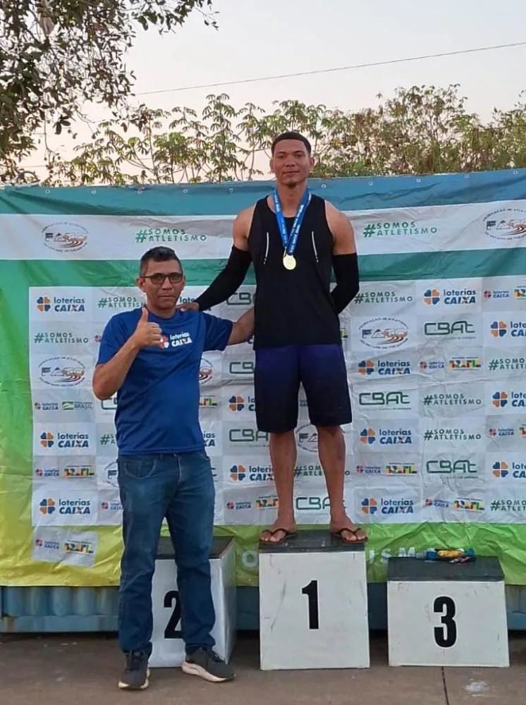 Atleta de Combinado conquista 1º lugar no salto em distância no Campeonato Estadual de Atletismo em Palmas
