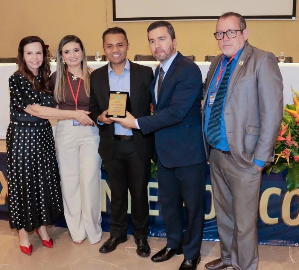 Deputado Moisemar Marinho é homenageado na abertura do XIX Congresso Interestadual da FEIPOL CON, em Palmas
